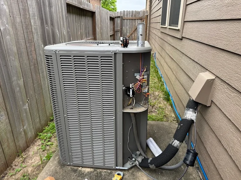 Advanced HVAC air filtration service in Houston, TX.